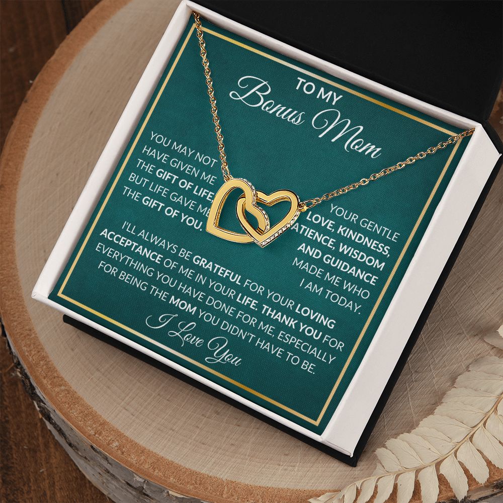 CARDWELRYJewelryTo My Bonus Mom, Life Give Me The Gift Of You Inter Locking Heart CardWelry Gift